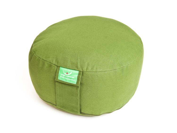 Zelený meditační polštář určený por meditaci a jógu